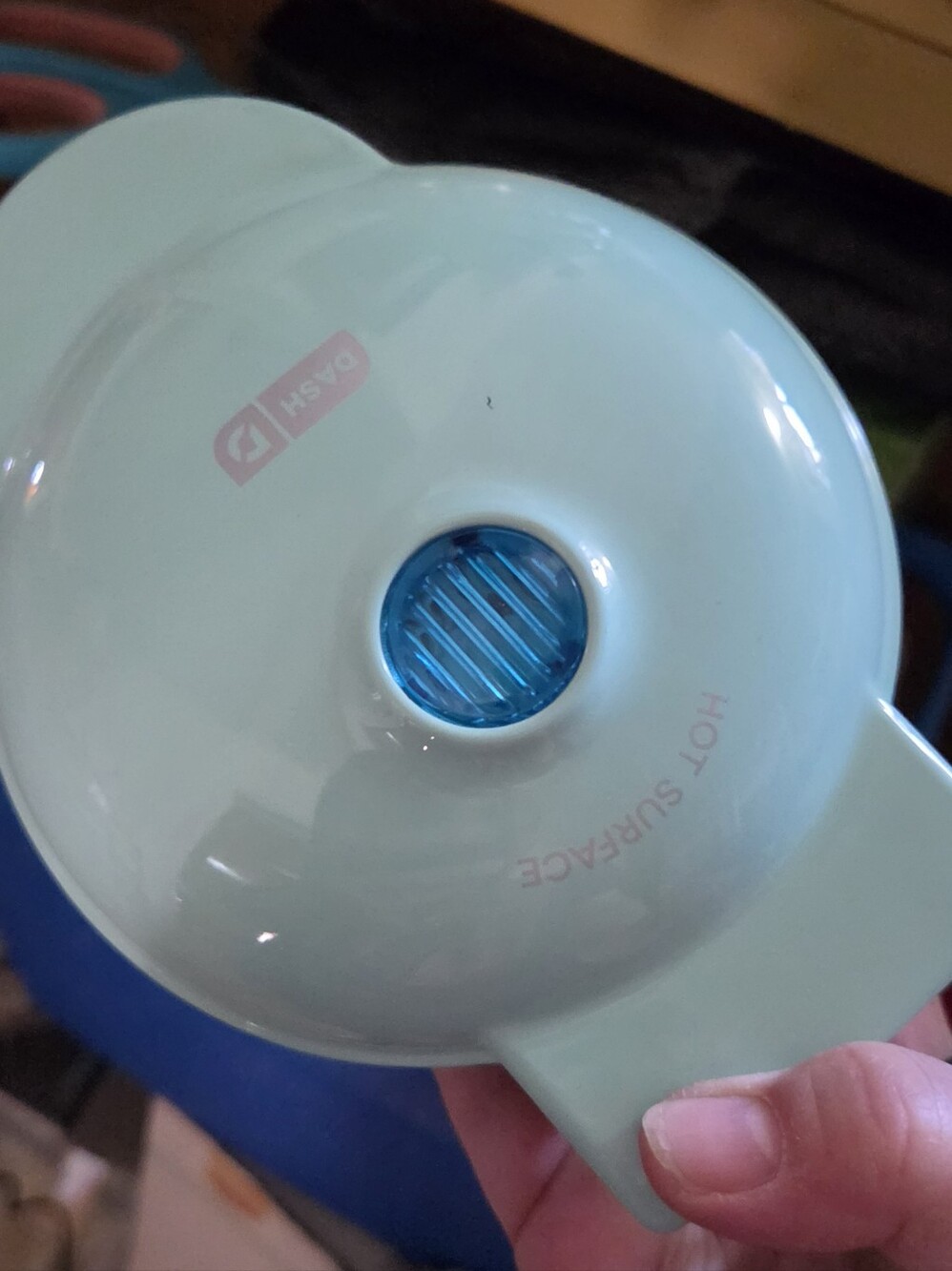 ๐ DASH Mini Waffle Maker, EUC In Box - Picture 4 of 5